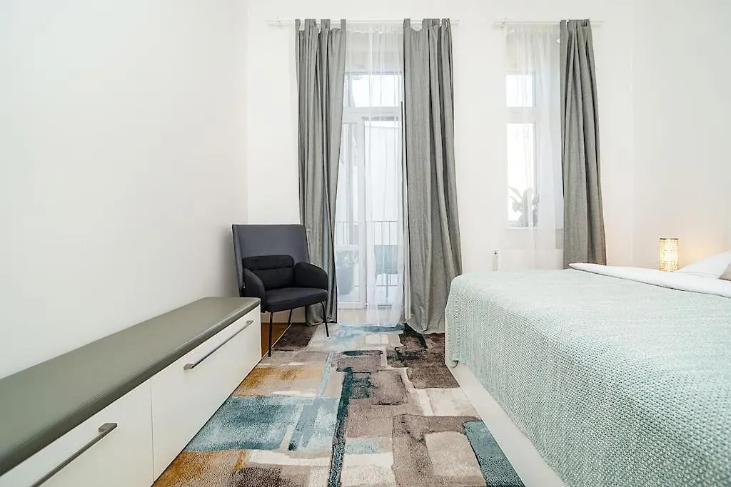 Incredibly Cozy And Spacious Apt Prague Czech Republic